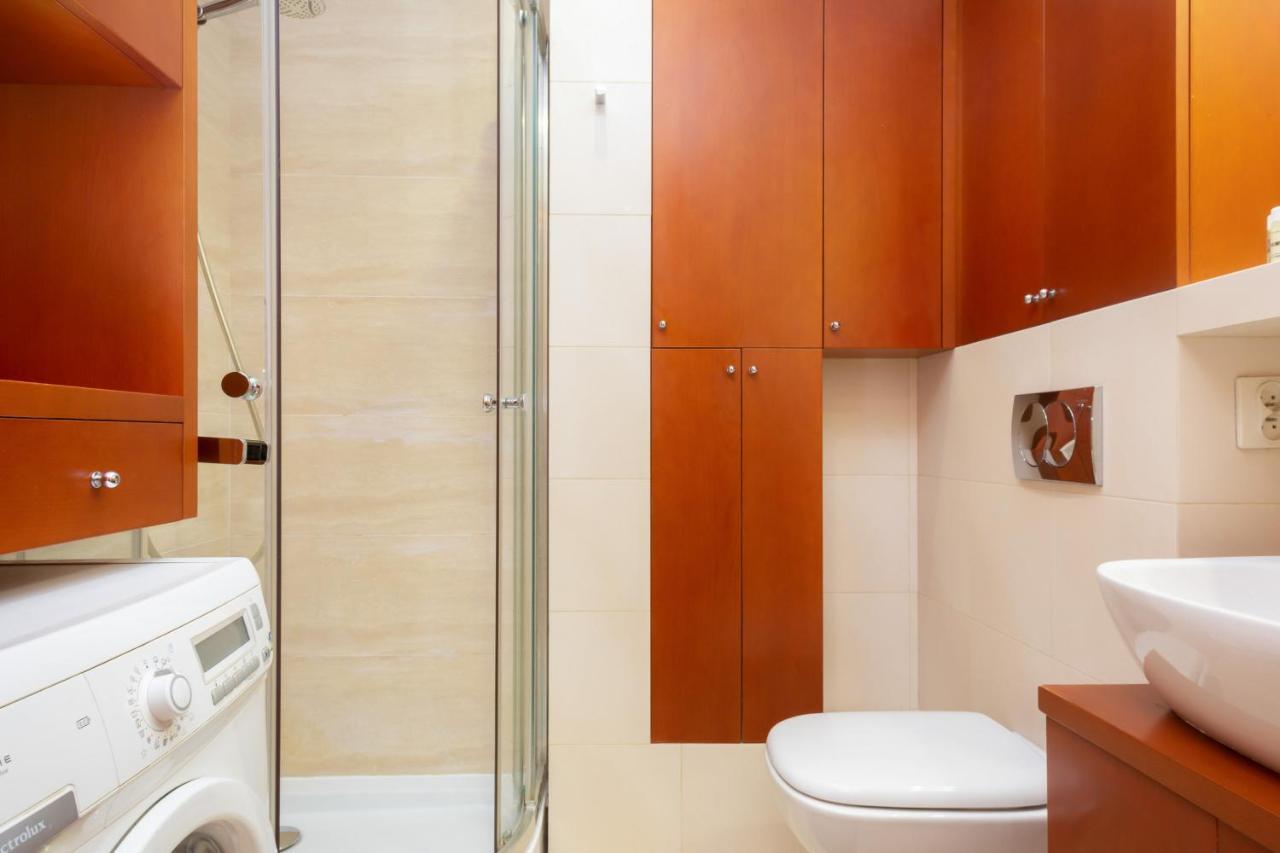 Two-Bedroom Family Apartment Esperanto Next To Klif By Noclegi Renters Varsavia Esterno foto